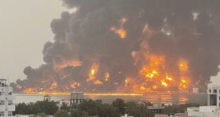وسائل إعلام يمنية:  طائرات الاحتلال الإسرائيلي شنّت 12 غارة استهدفت ميناء الحديدة